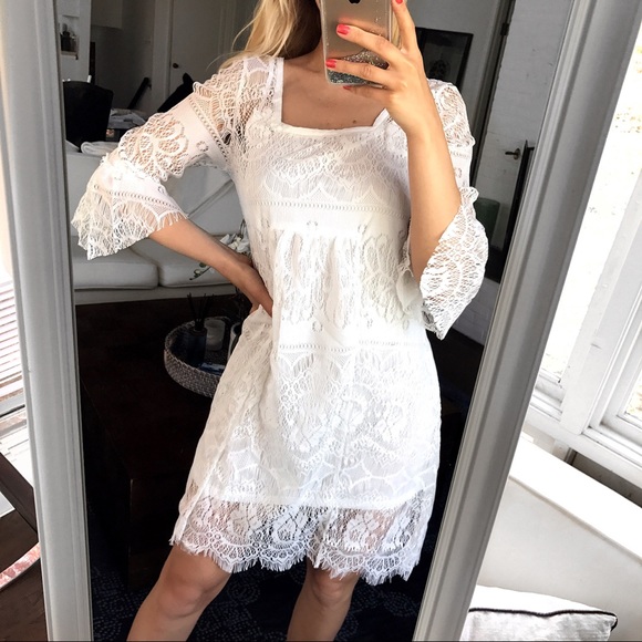 Dresses & Skirts - ARRIVED❗️WHITE CROCHET DRESS 🐚